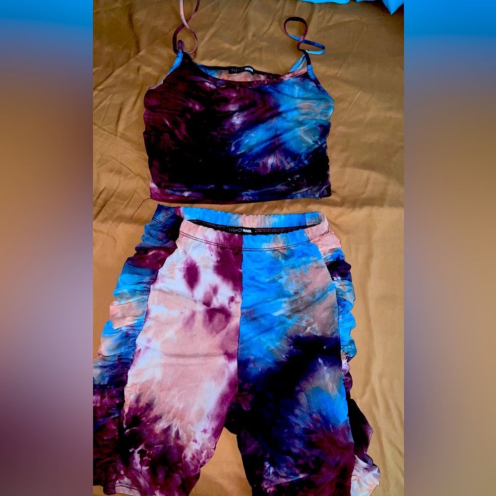 Women 2 piece tye dye